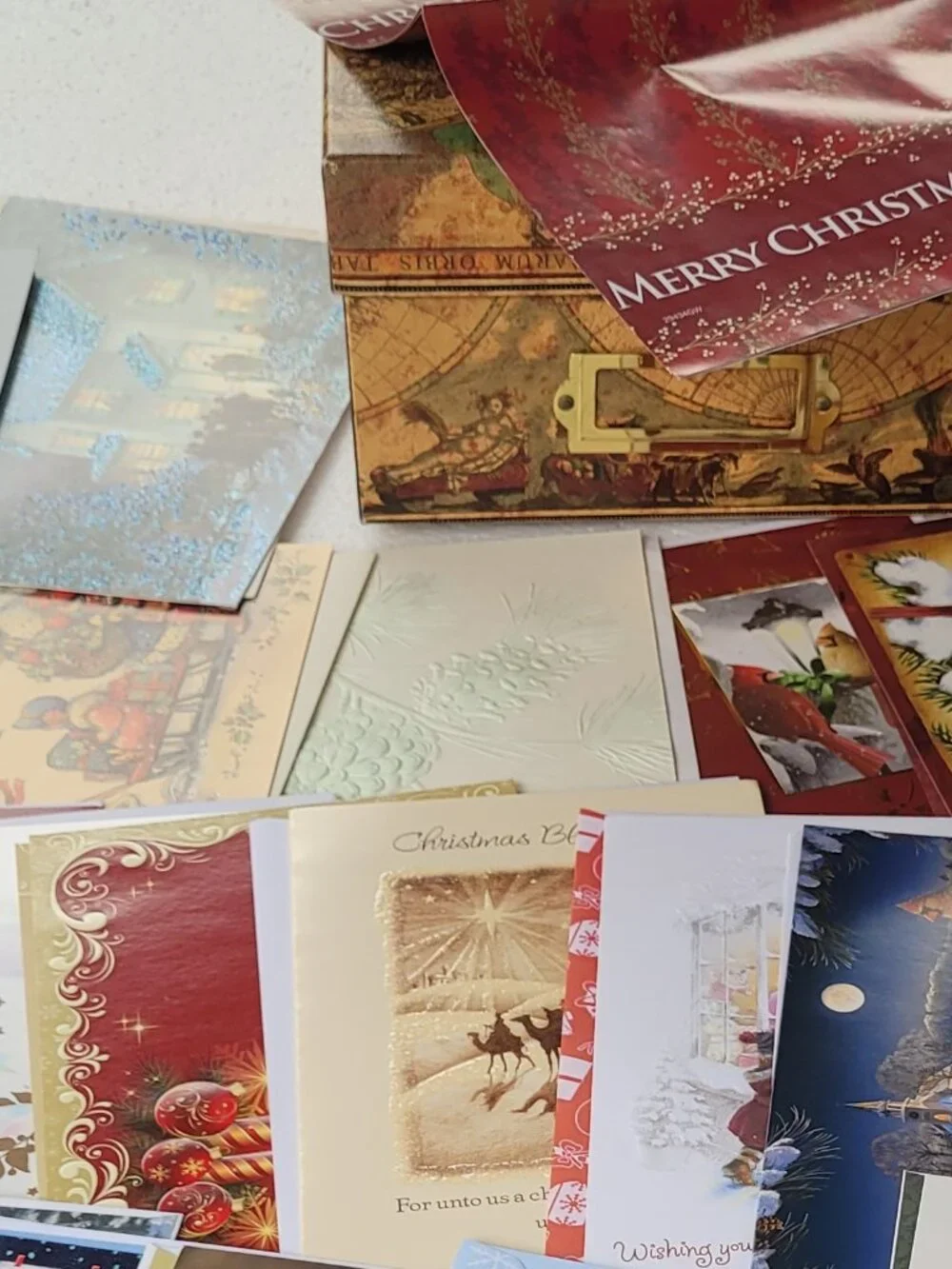 Deluxe Stationery Gift Box w/ Dividers 45 Greeting Cards Wrapping Paper 2 Bags